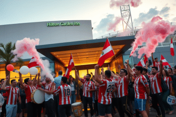 Hinchas de River Plate reunidos frente al hotel esperando al equipo para el partido de la Copa Argentina.